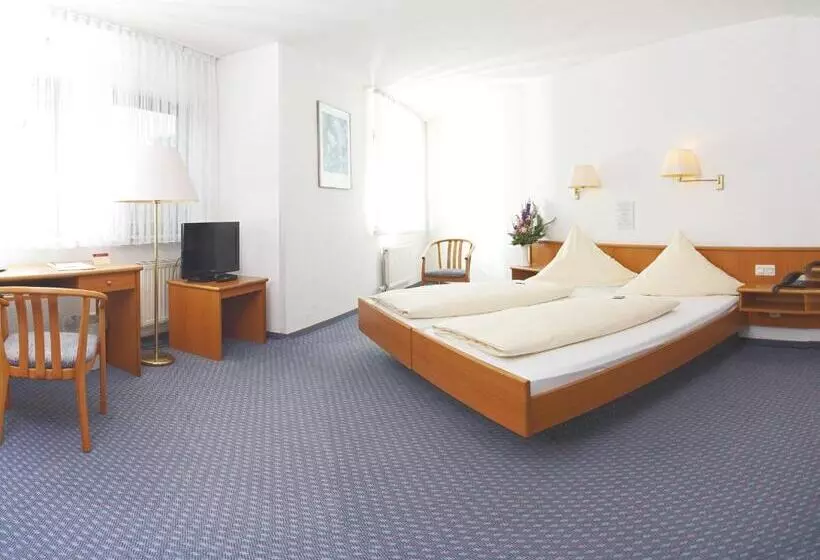 スタンダード４人部屋, City Hotel Mark Michelstadt