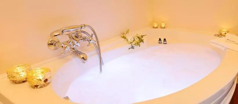 バスタブ付きスタンダードルーム, Duchessa Margherita Chateaux & Hotels
