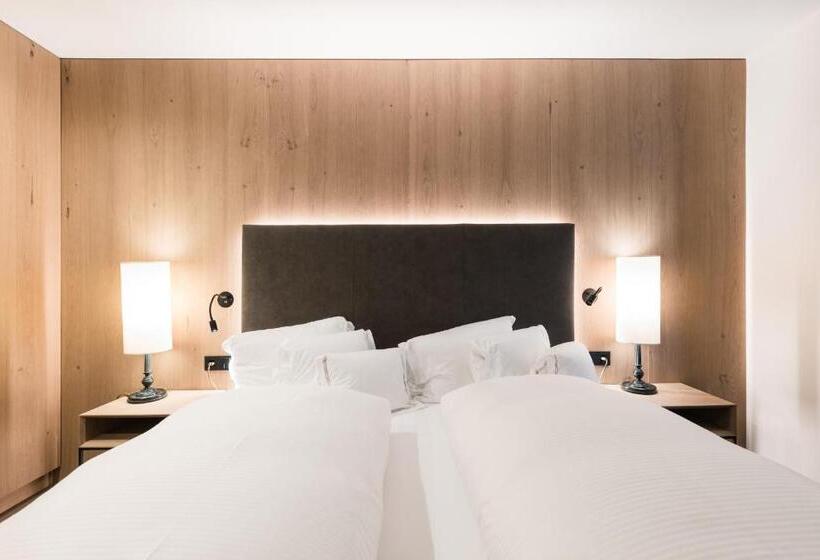 اتاق استاندارد با بالکن, Alpenflora