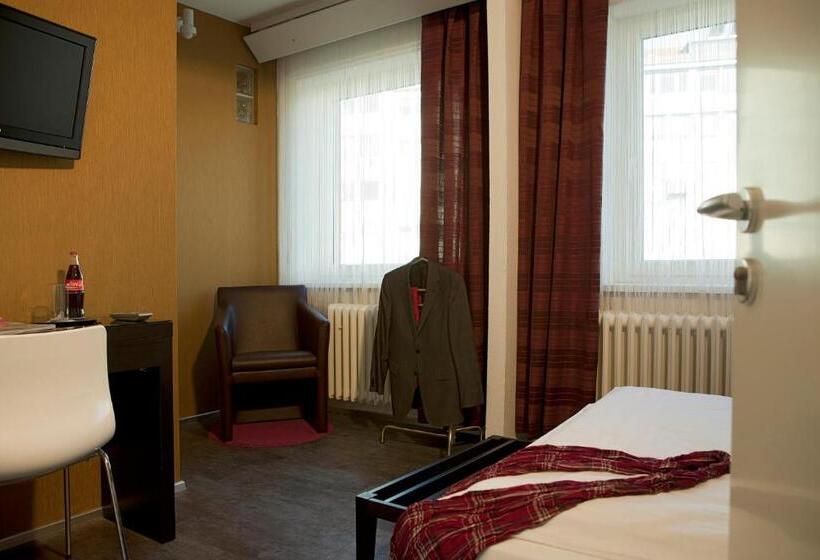 اتاق پرمیوم, Erbprinzenhof