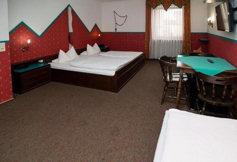 스탠다드 트리플 룸, Gasthof Zur Post