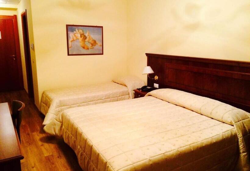 غرفة قياسية ثلاثية, Grand Hotel Stella Maris Italia