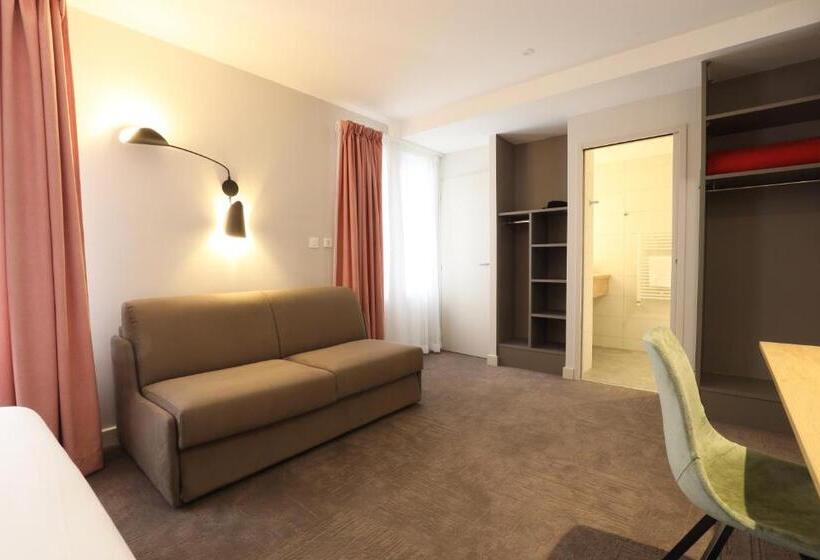 スーペリアファミリールーム, La Capelle Millau