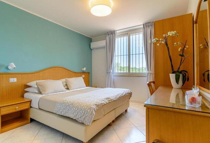 סוויטת ג'וניור משפחתית, Mandetta   Adults Only