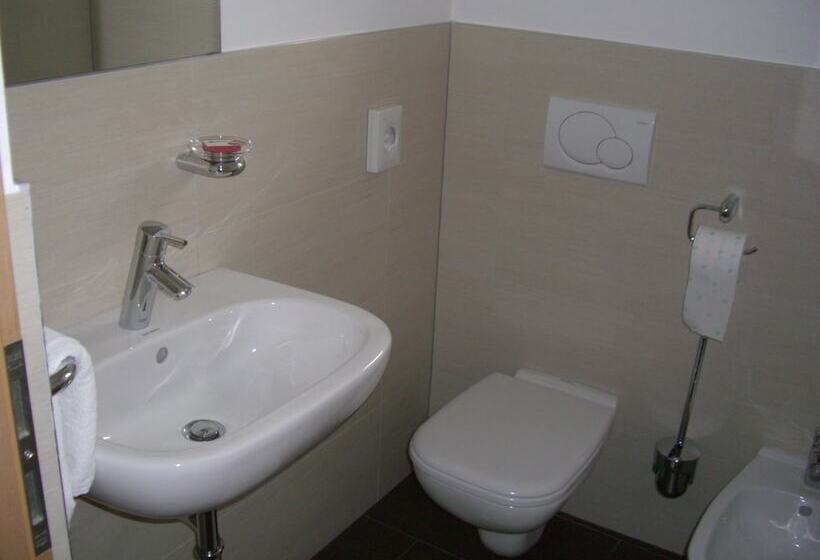 Люкс, Reschnerhof