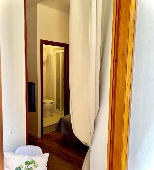Chambre Standard Individuelle, S. Ercolano
