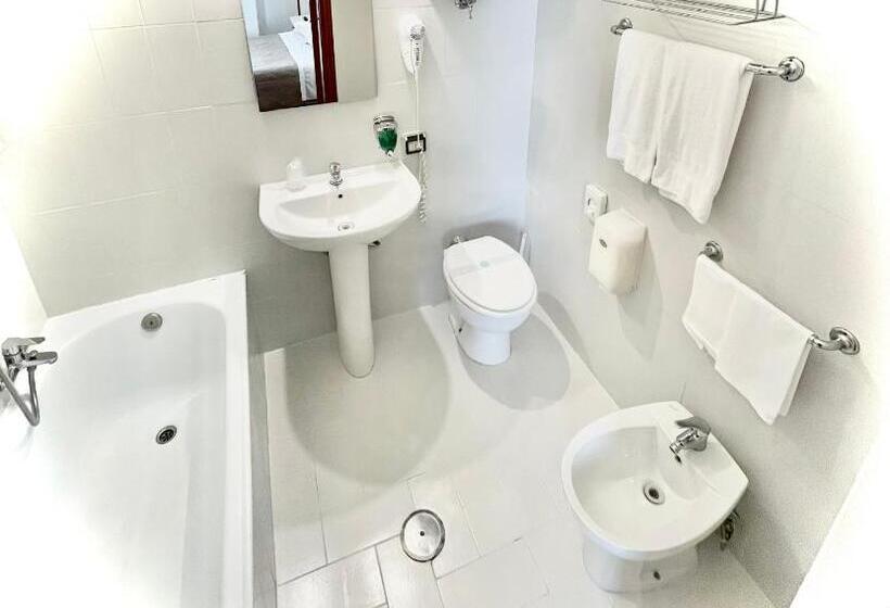 Chambre Triple Standard, S. Ercolano