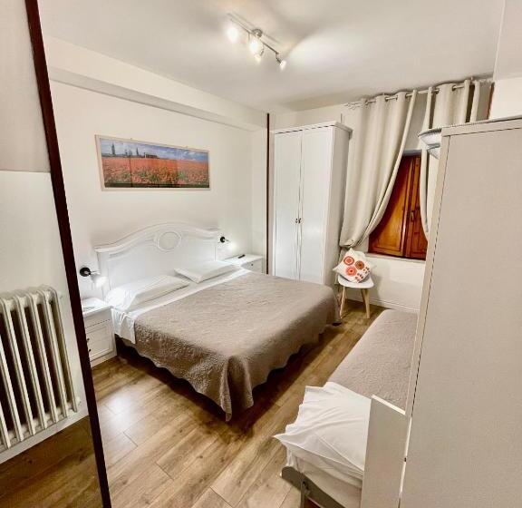 Chambre Quadruple Standard, S. Ercolano