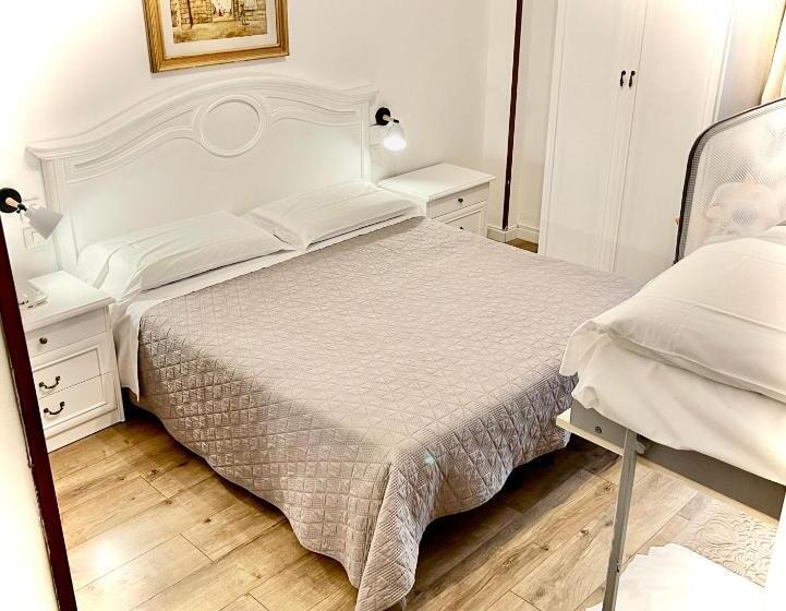 Chambre Triple Standard, S. Ercolano