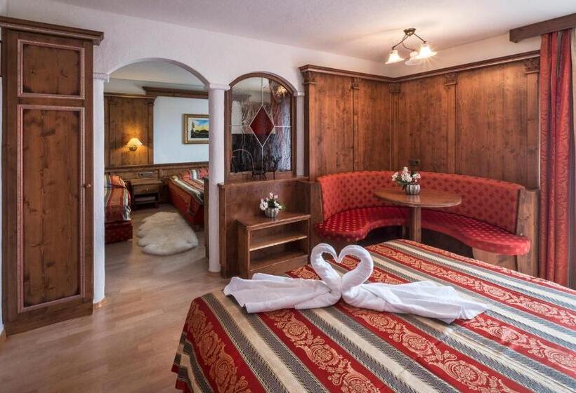 Семейный Номер, Serena