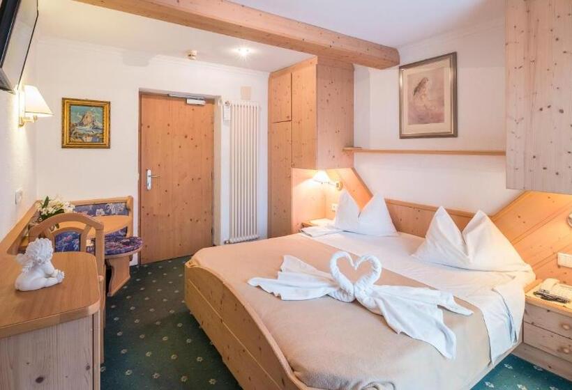 Classic room with balcony, Serena