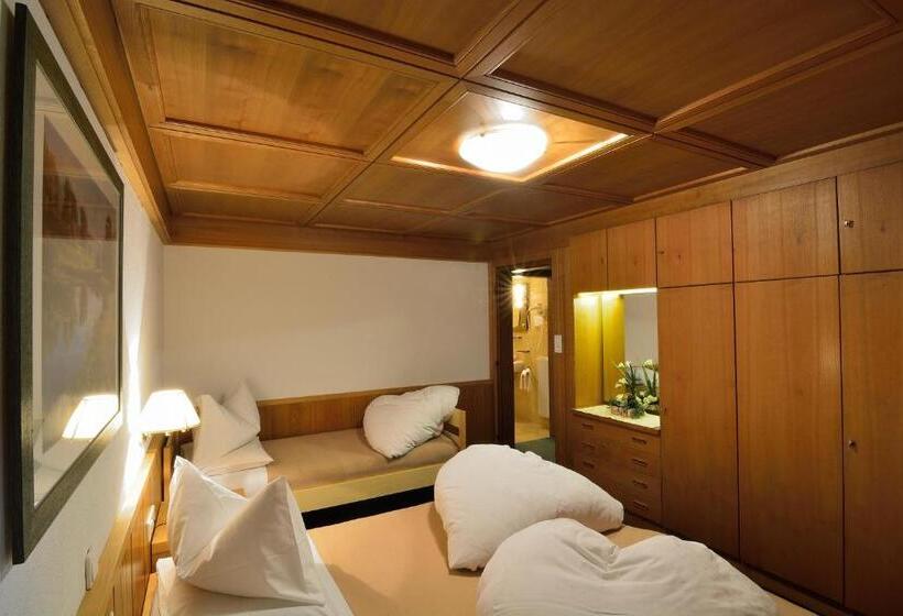 Апартаменты 1 Спальня, Serena