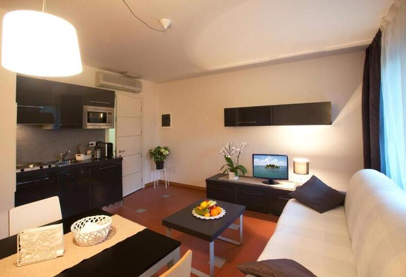 آپارتمان 2 خوابه, Lacroma Apart