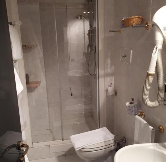 غرفة قياسية, Manuelina Taste