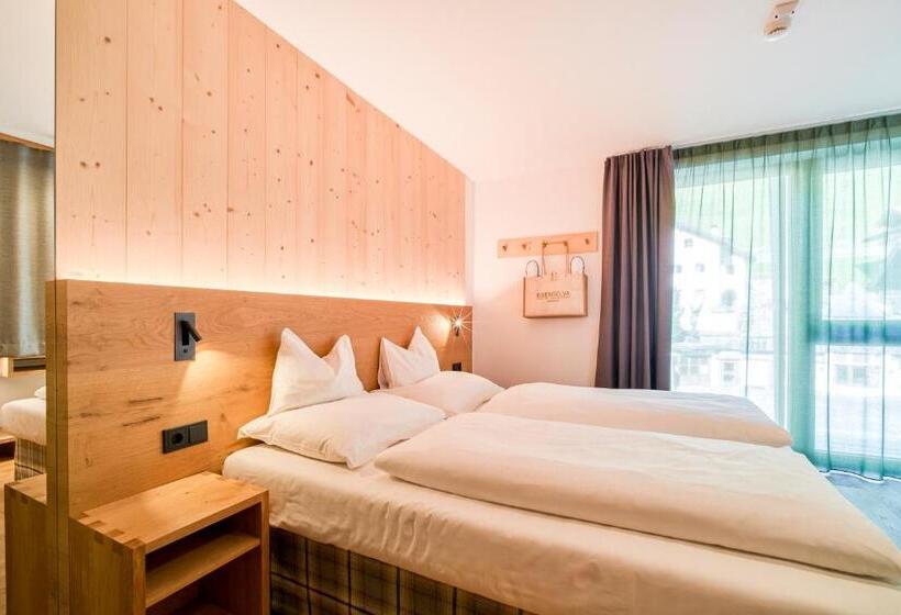 Номер Комфорт, Mountain Design Hotel Edenselva