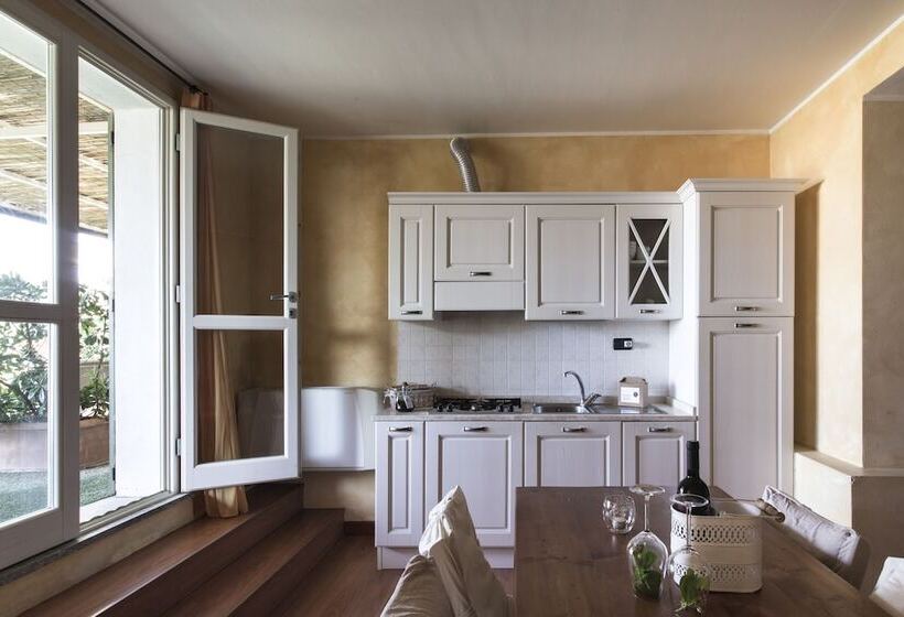 Студия Стандарт, Residenza Santa Cecilia