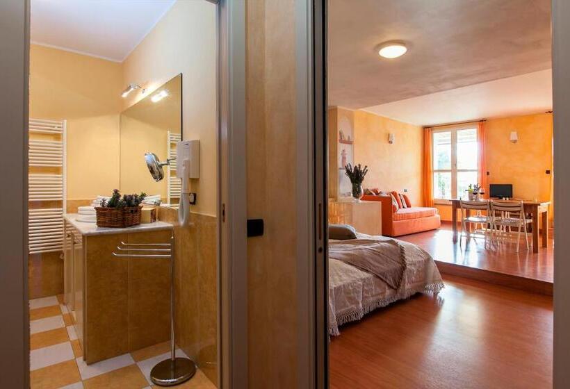 Студия Стандарт, Residenza Santa Cecilia