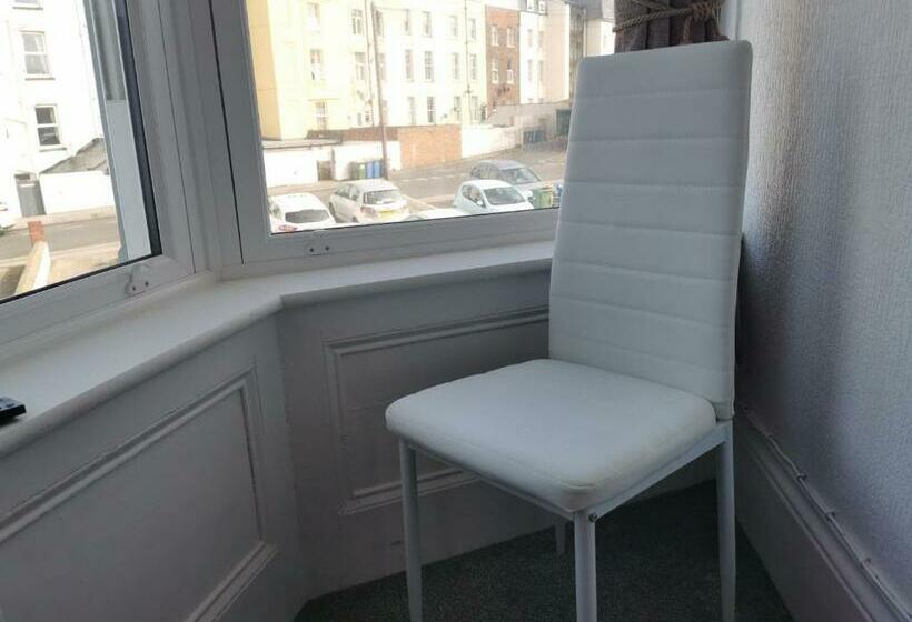 基本间, The Thoresby   Room Only