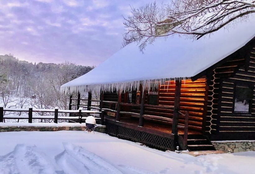 کلبه دلوکس, Cinnamon Valley Resort