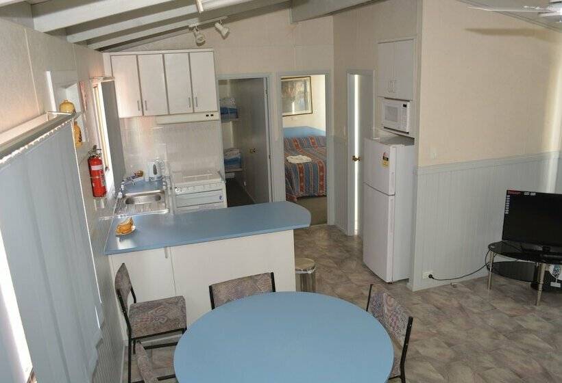 Хижина, Yarrawonga Riverlands Tourist Park