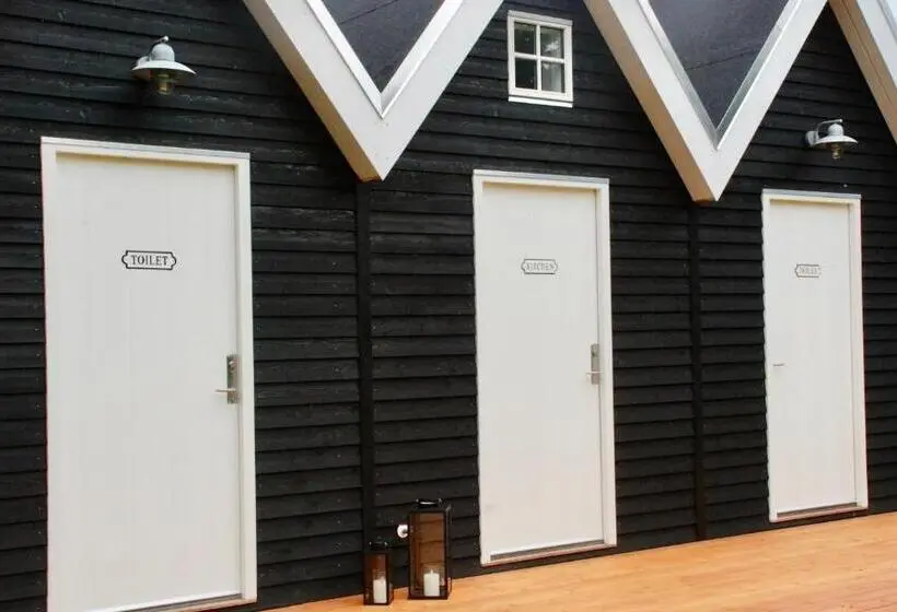 Tenda Standard, Pension Lærkelill