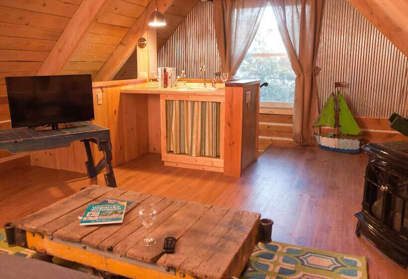 Хижина, Lake Lucerne Resort & Ranch