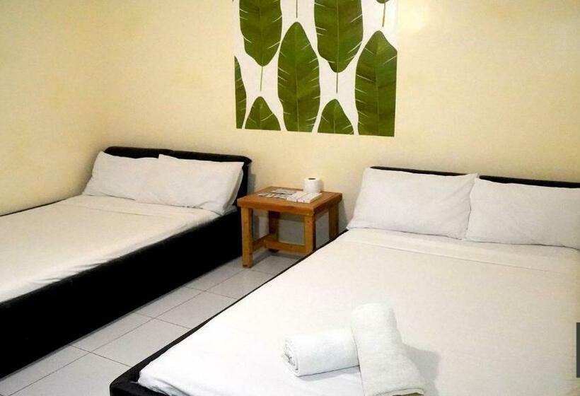 غرفة ديلوكس رباعية, Miami Heat Beach Resort