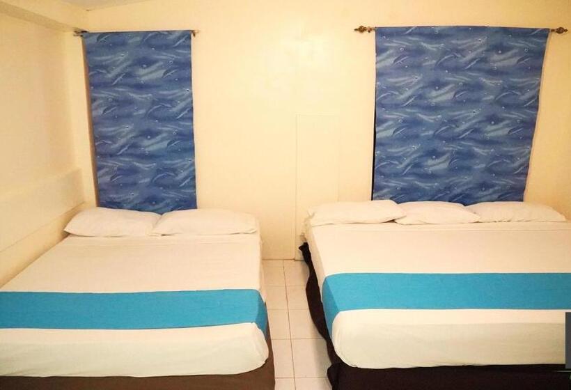 חדר משפחתי, Miami Heat Beach Resort