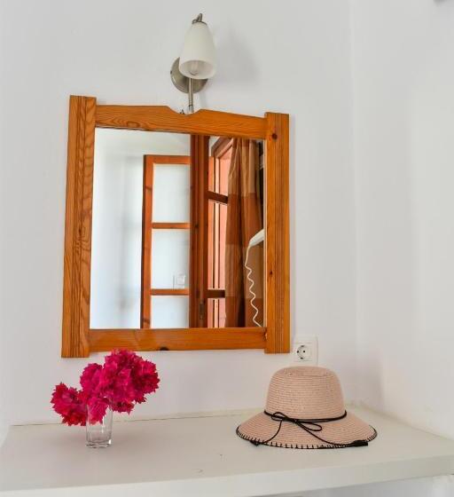 اتاق استاندارد, Ios Resort