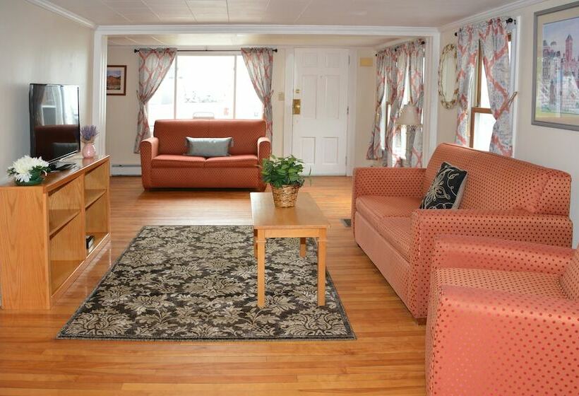 ４ベッドルームハウス, Little Miss Cottages