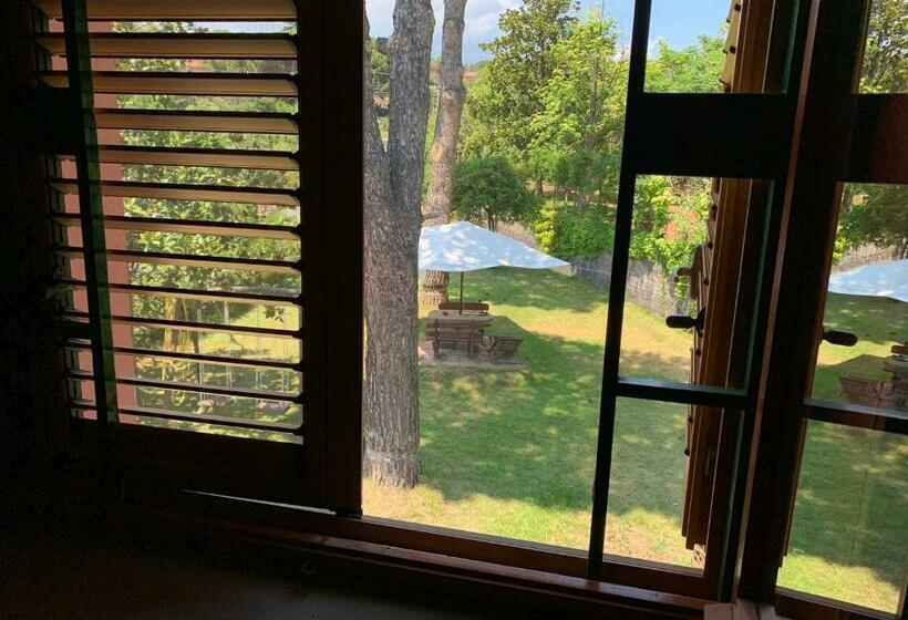 バス共有のスタンダードルーム, B&b Casa Di Antonio_etna Vacanze