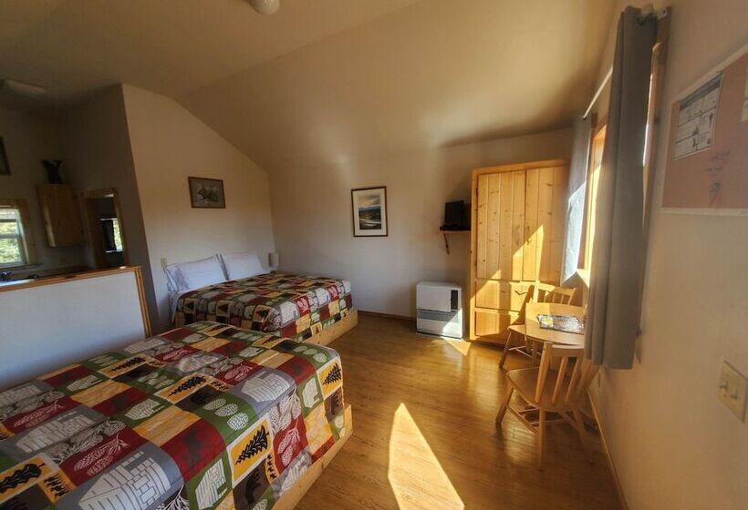 キャビン, Alaskan Spruce Cabins