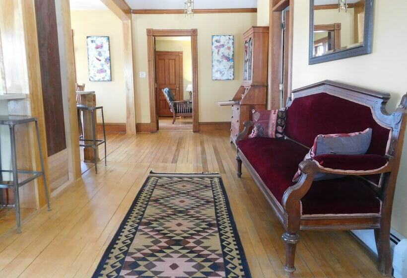 Апартаменты 3 Спальни, Mt. Philo Inn