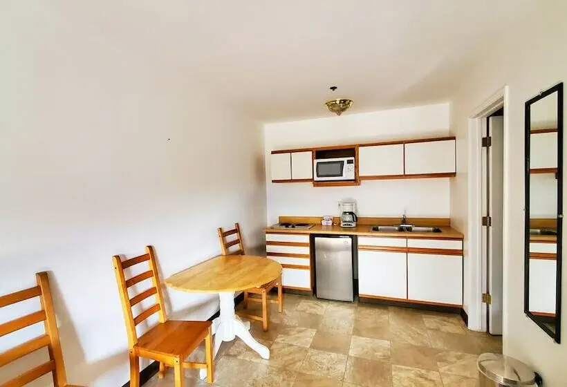 コンフォートワンルーム, Corral Creek Lodge