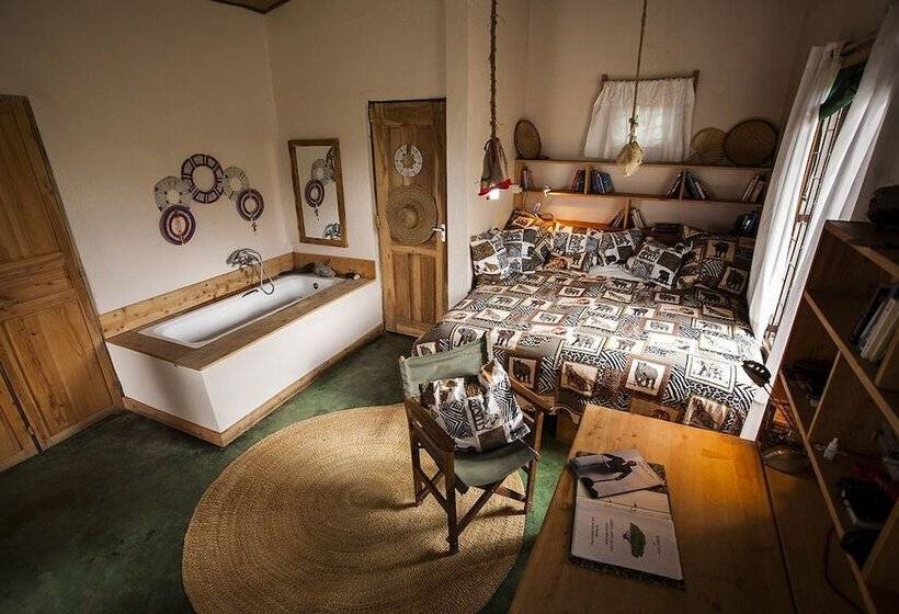 디럭스 방갈로, Nature Homes   Africa Amini Life