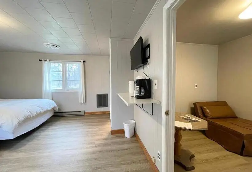 デラックスルーム, Star Gate Motel