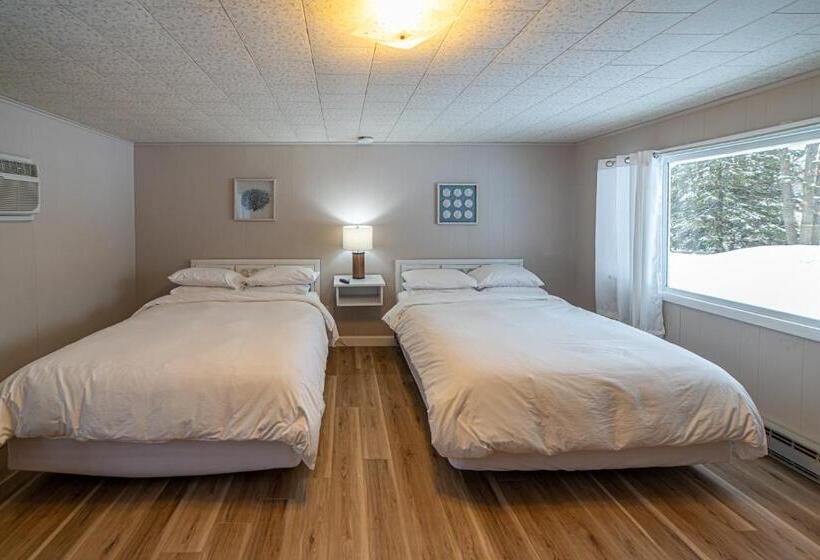 四人豪华间, Star Gate Motel