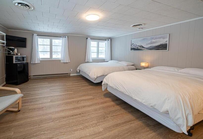 スーペリアの4人部屋, Star Gate Motel