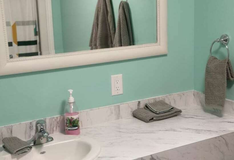 إستوديو قياسى سرير مزدوج, Canalside Restaurant, Inn & Kitchen Store