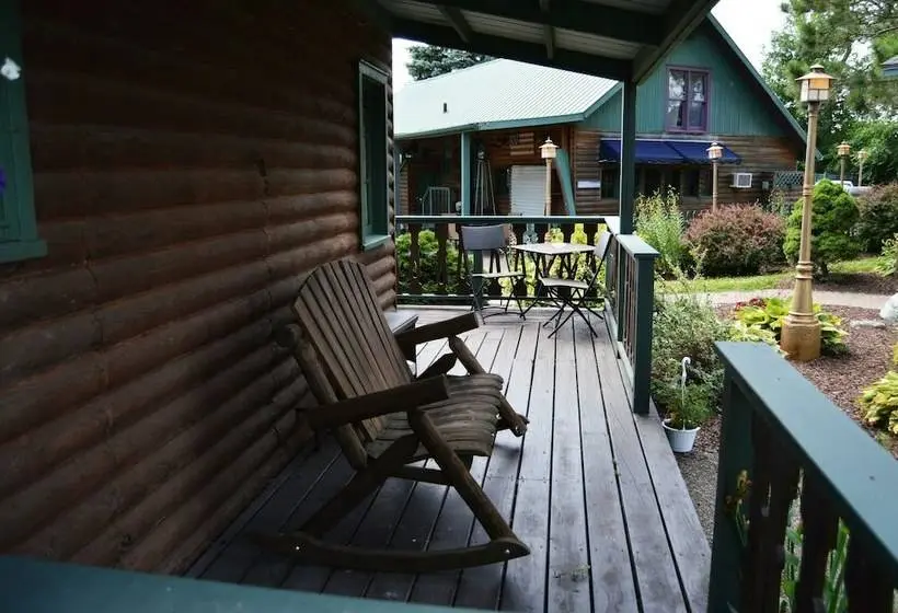 キャビン, Moon River Cabins