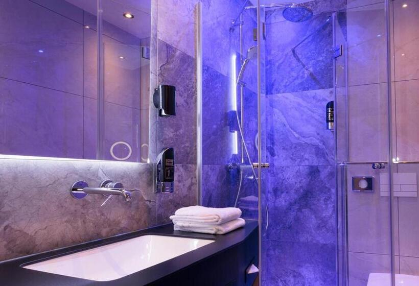 디럭스 룸, Am Paulusbogen