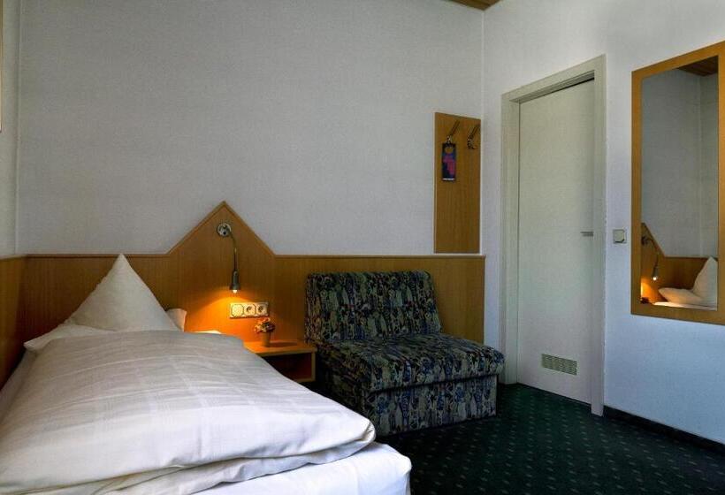 스탠다드 룸, Deutsches Haus