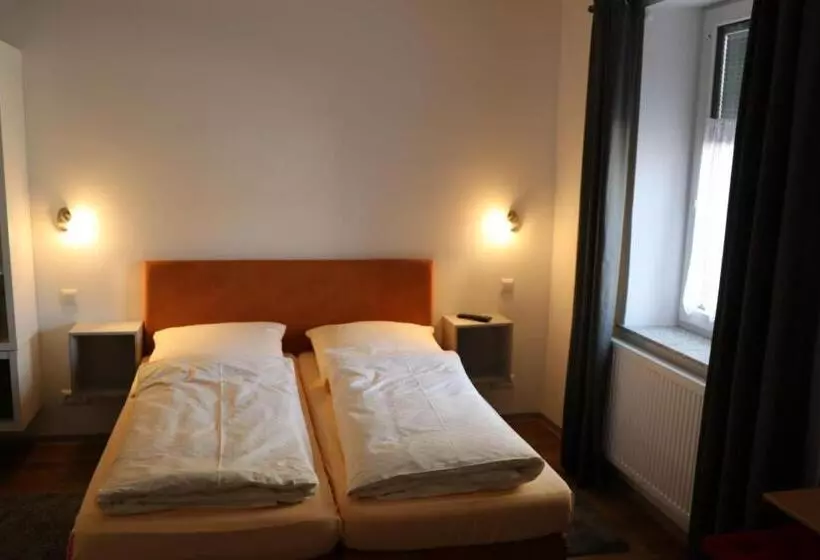 ４ベッドルームクラシックタイプ, Gasthof Post