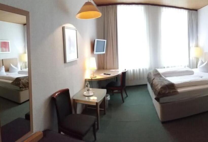 غرفة قياسية, Goldener Anker