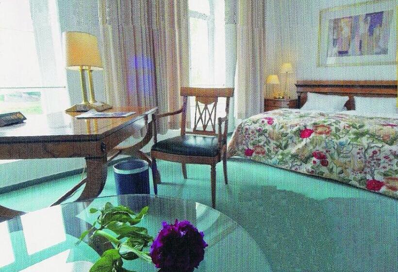 غرفة كومفورت, Goldener Anker