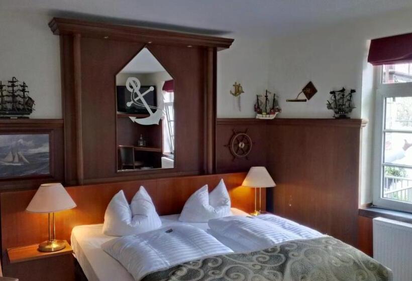 غرفة كومفورت, Goldener Anker