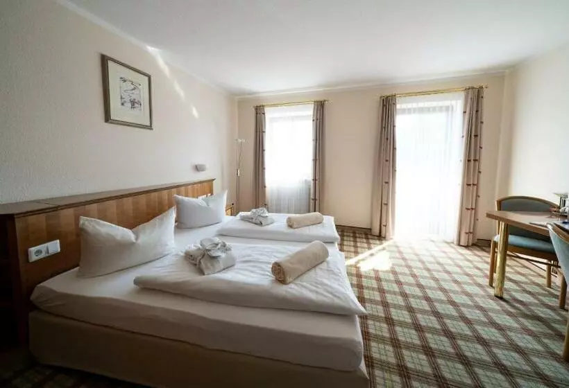 اتاق استاندارد, Panoramahotel Kühbergalp