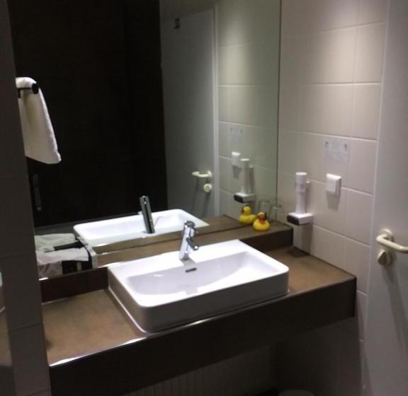 스탠다드 룸, Schober