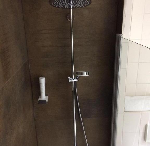 컴포트 싱글 룸, Schober