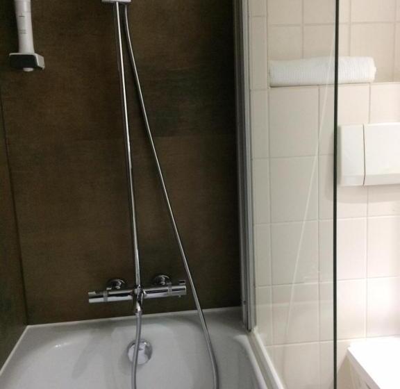 컴포트 싱글 룸, Schober